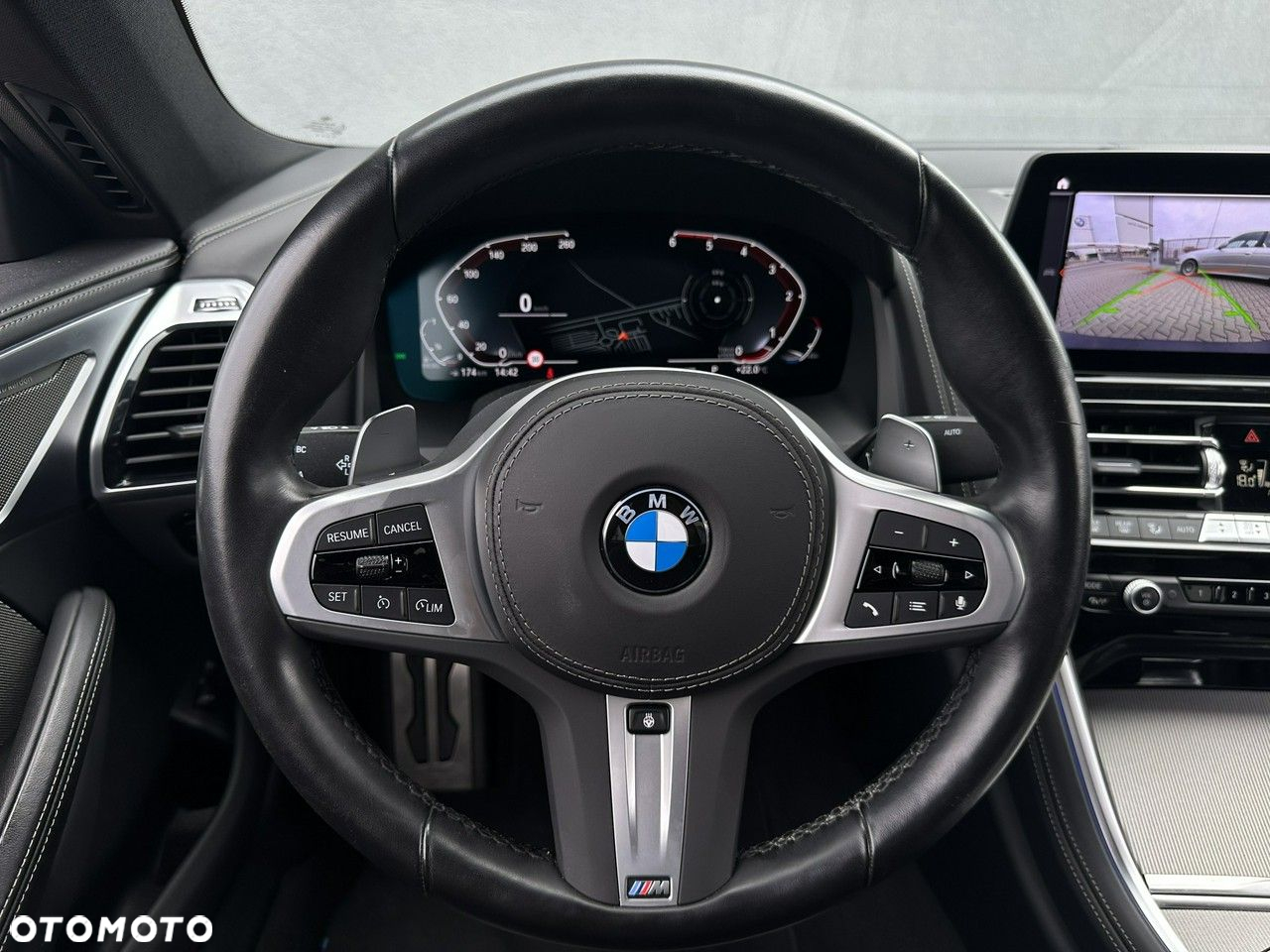 BMW Seria 8 - 11