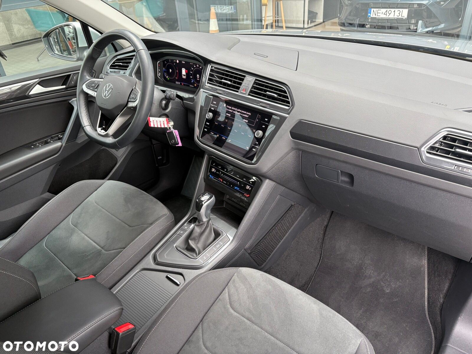Volkswagen Tiguan 2.0 TDI SCR Elegance DSG - 17
