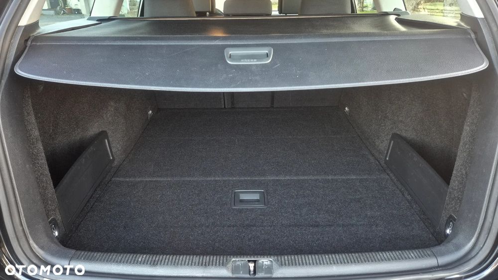 Volkswagen Passat - 26