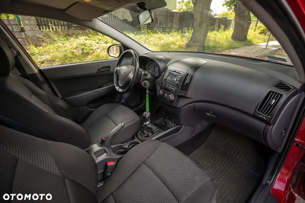 Hyundai i30 1.4 Comfort - 23