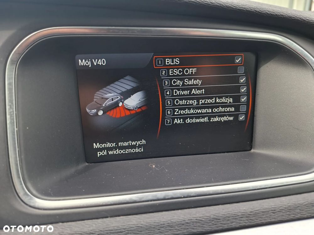 Volvo V40 D2 R-Design Summum - 21