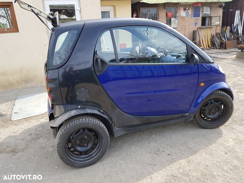 Dezmembram Smart Fortwo 0.6 benzin - 3