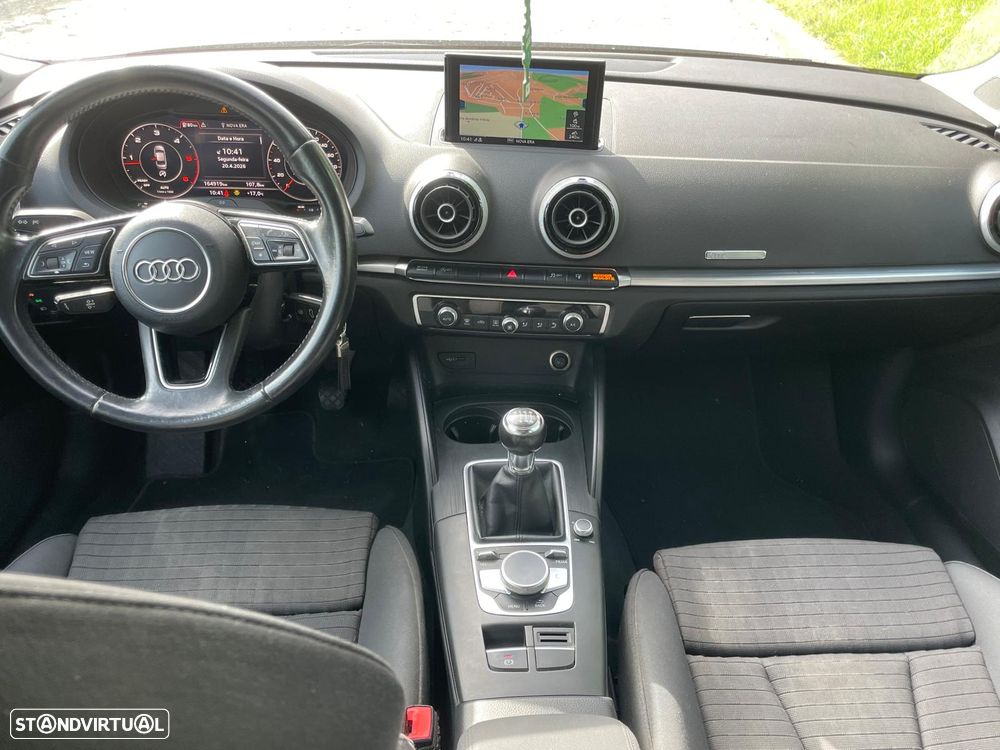 Audi A3 Limousine 1.6 TDI (clean diesel) S line Sport Pack - 4