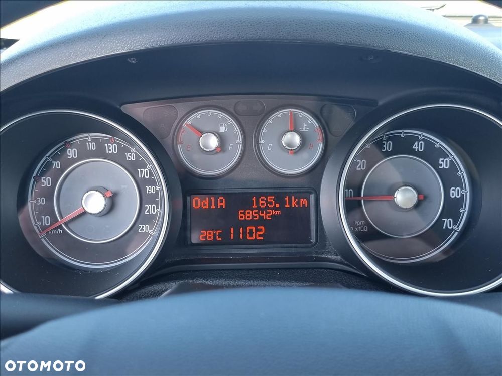Fiat Punto 1.4 Young - 20