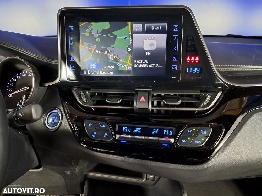 Toyota C-HR 1.8 HSD 4x2 CVT C-enter - 10