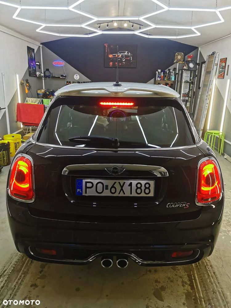 MINI Cooper S Standard - 8