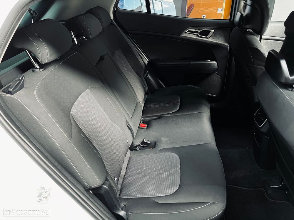 Kia Sportage 1.6 T-GDI Drive - 25