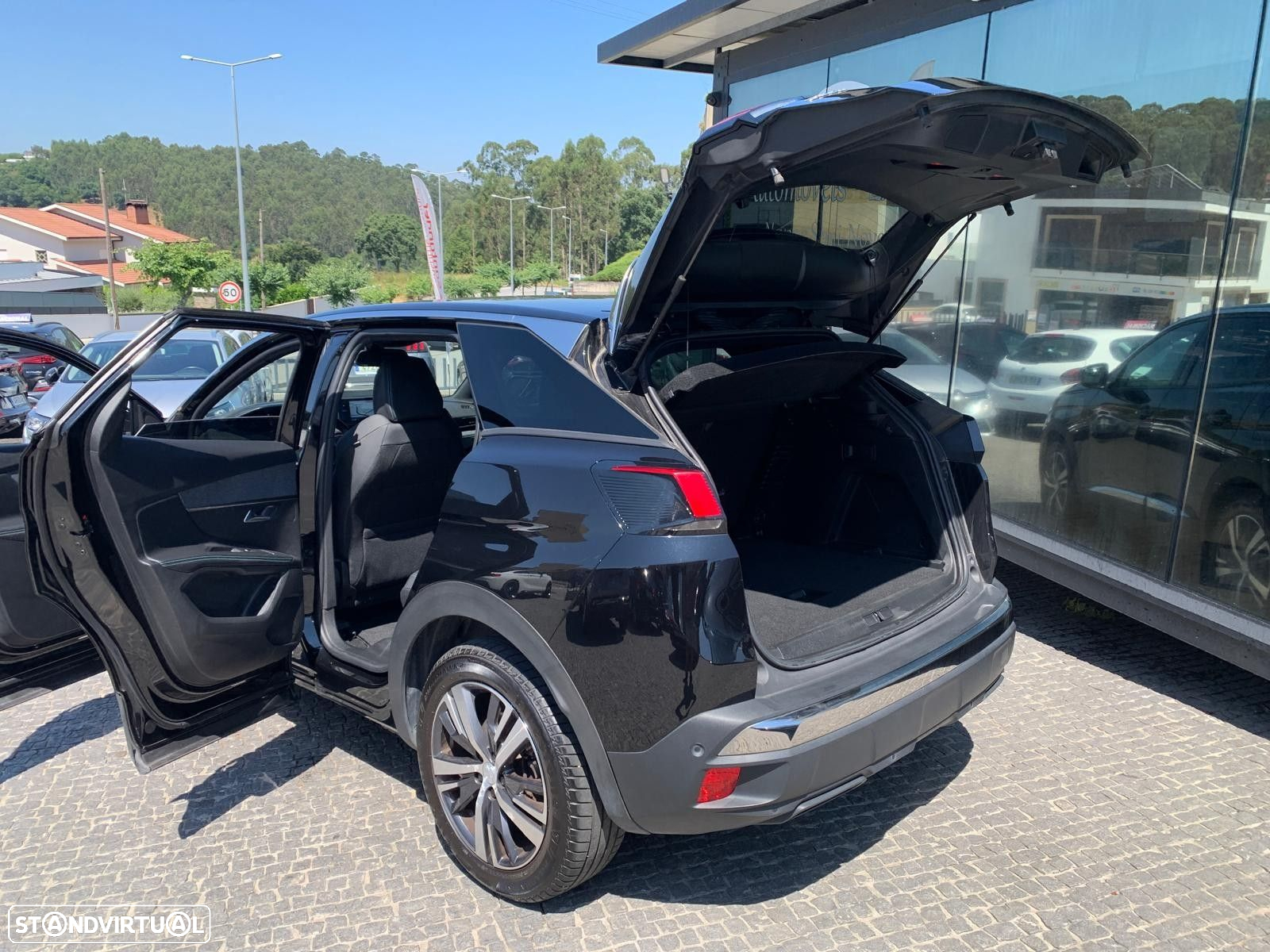 Peugeot 3008 1.5 BlueHDi Allure Pack EAT8 - 14