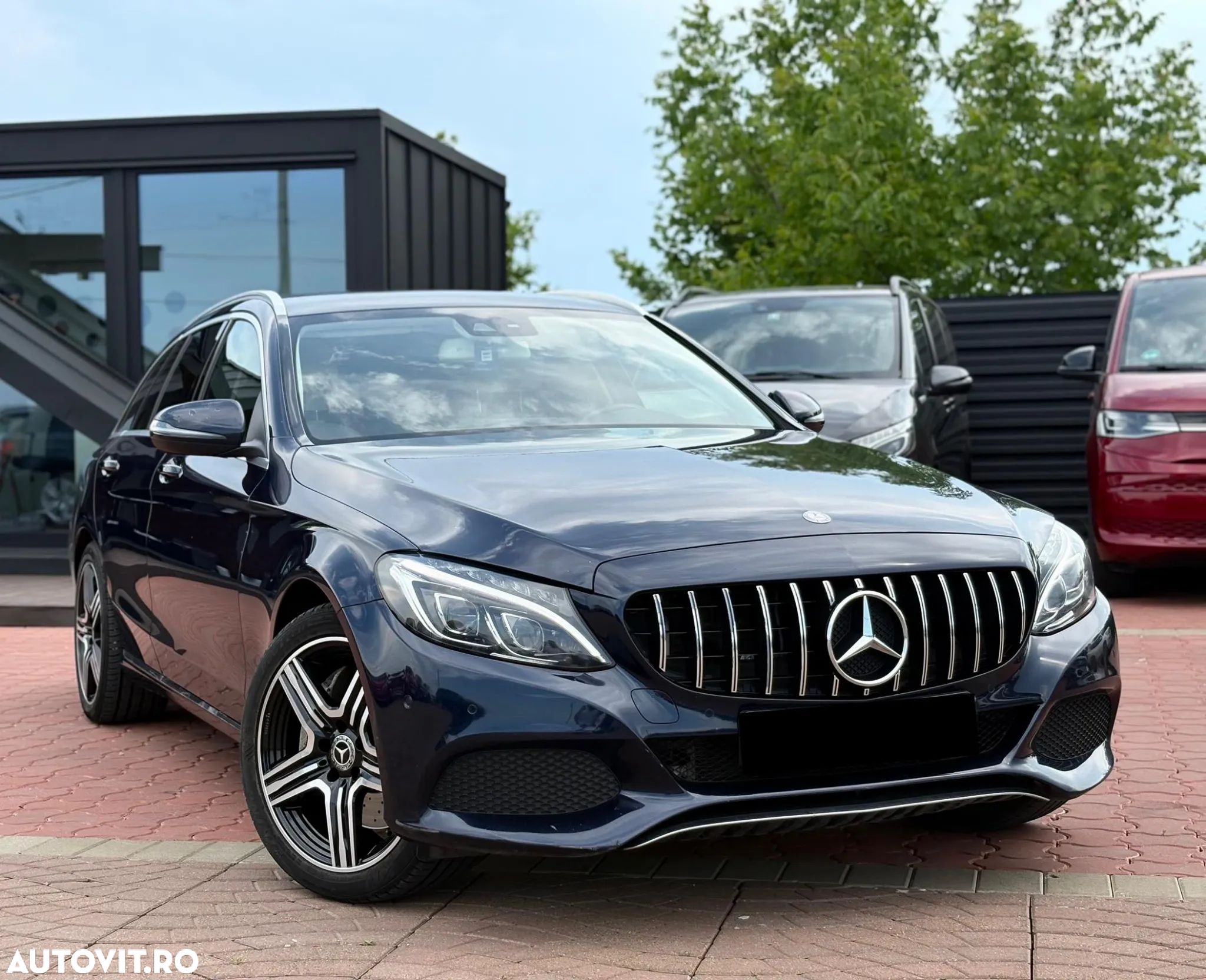 Mercedes-Benz C - 1