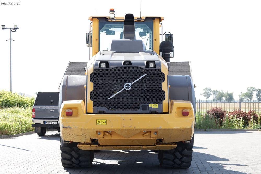 Volvo L120H - 8