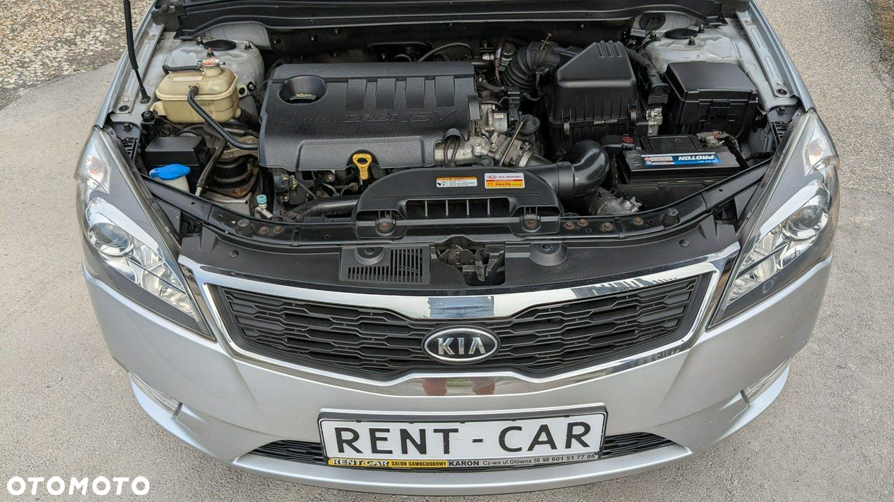 Kia Ceed - 36