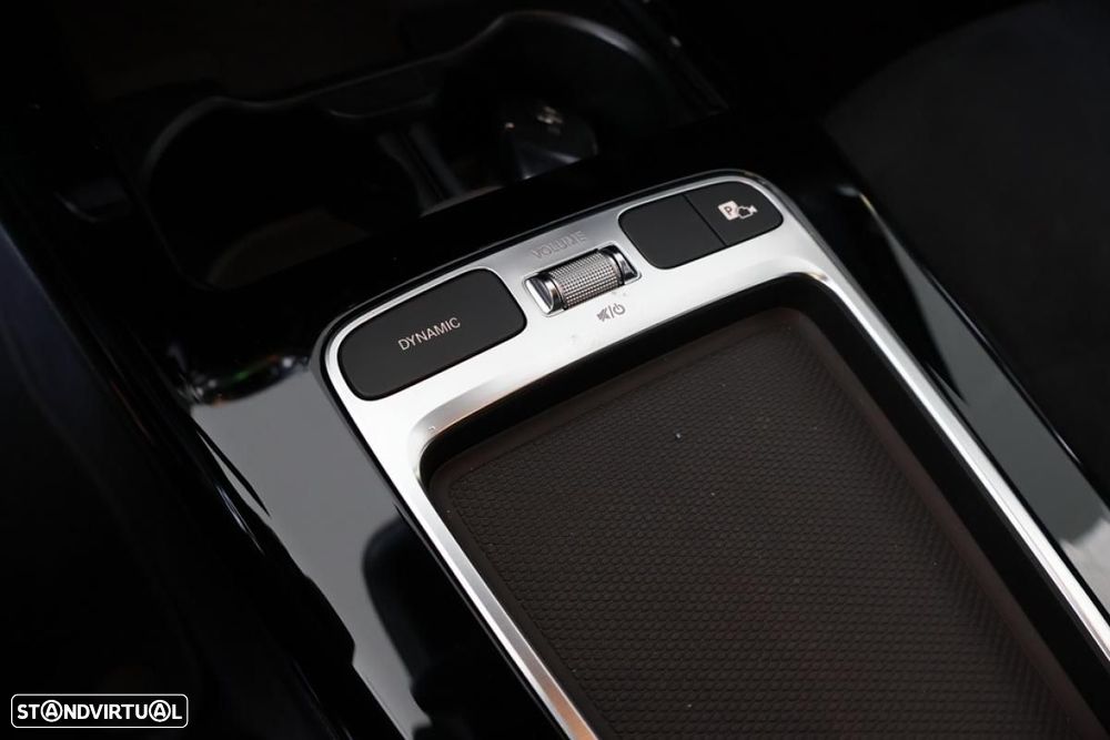 Mercedes-Benz A 250 e - 8