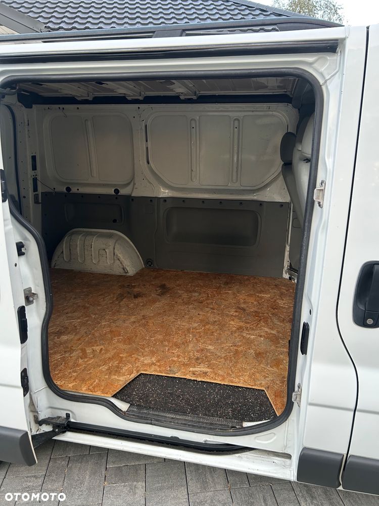 Renault Trafic - 15