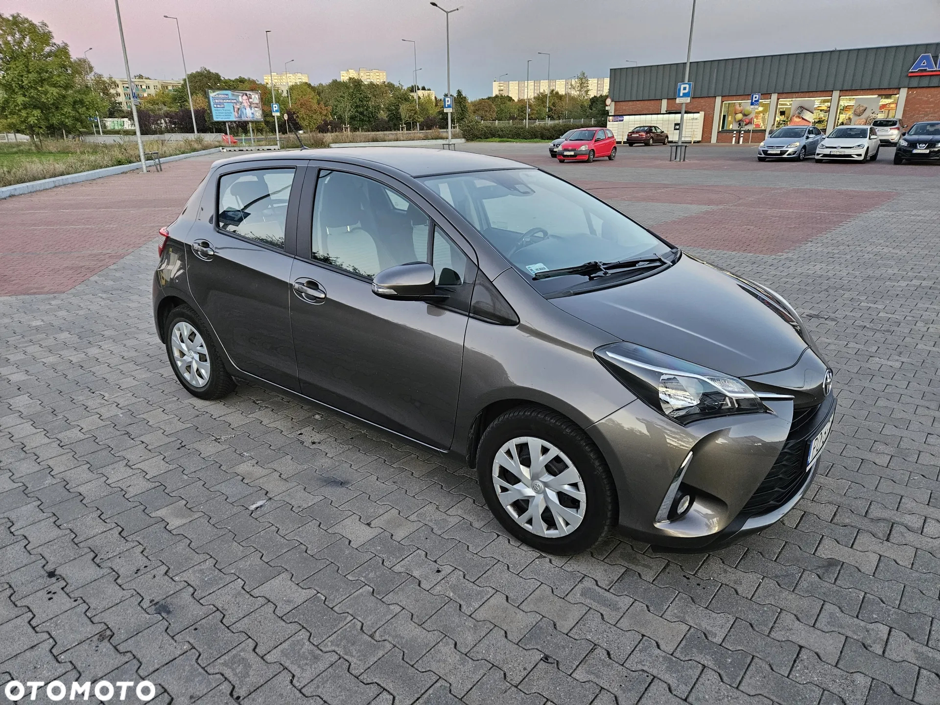 Toyota Yaris 1.5 Premium CVT - 4