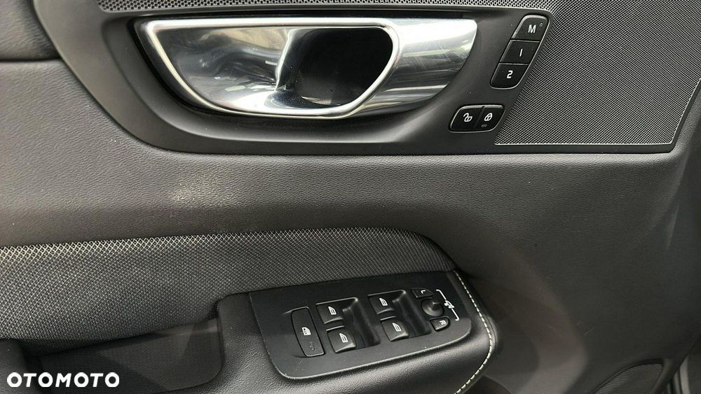 Volvo XC 60 - 13