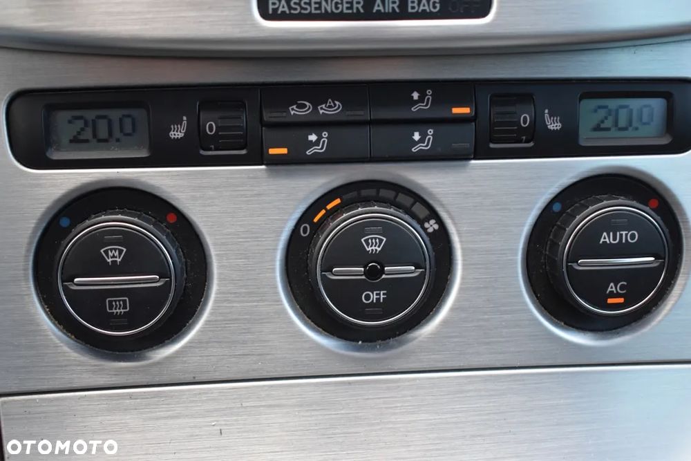 Volkswagen Passat - 18