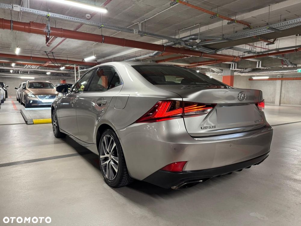Lexus IS 200t Elegance - 6