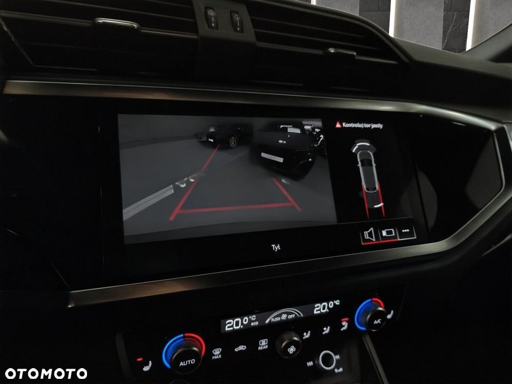 Audi Q3 Sportback - 12