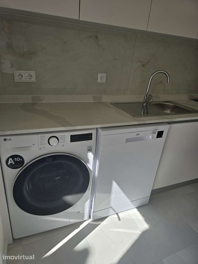 Apartamento T2 mobilado e equipado em Torres Novas, pronto a habitar - Grande imagem: 3/16