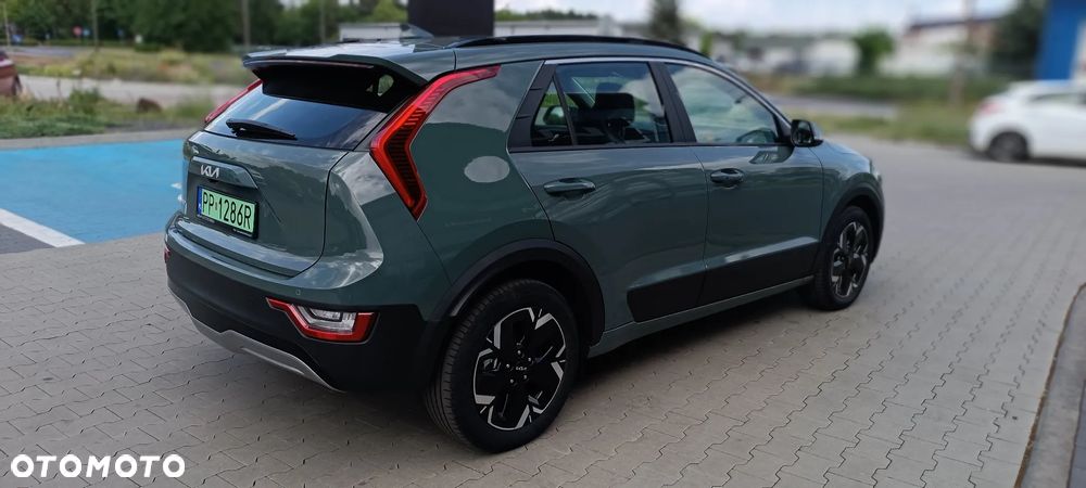 Kia Niro e-Niro 64kWh M - 3