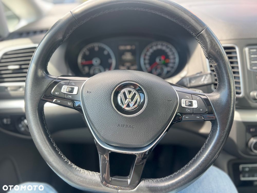 Volkswagen Sharan 2.0 TDI BMT Comfortline DSG - 16