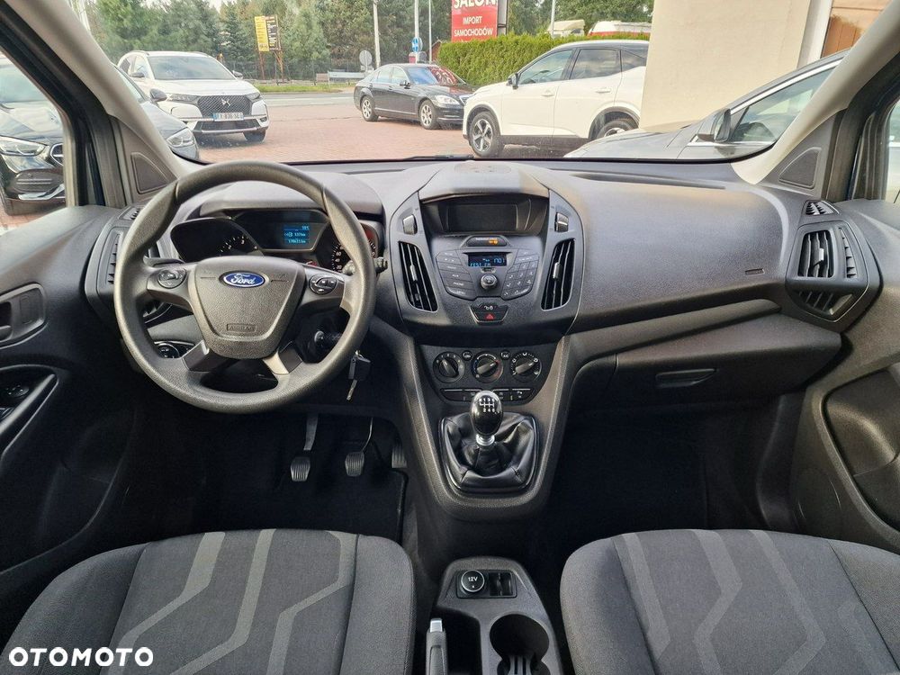 Ford Transit Connect - 19