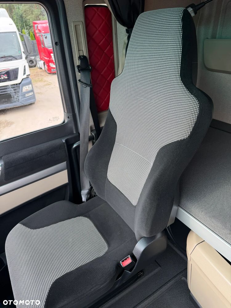 MAN TGX 18.460 XXL RETARDER / TYLKO 696 TYS. KM PRZEBIEGU / 2 ZBIORNIKI PALIWOWE / LODÓWKA / PRODUKCJA 2018 ROK !! - 21