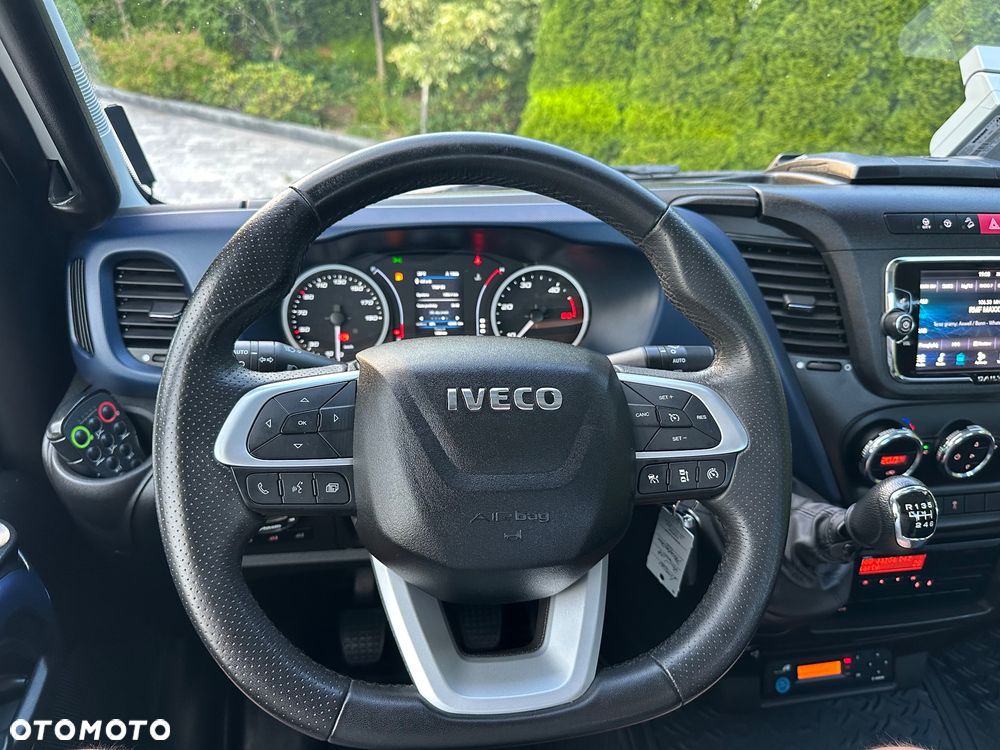 Iveco DAILY / 72-180 / HYDRAULICZNA ZABUDOWA / 42 TYS.KM. / LAWETA / - 36