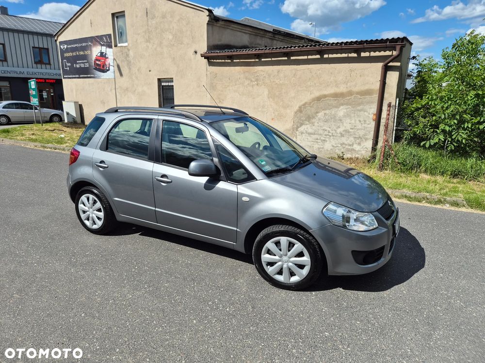 Suzuki SX4 1.6 VVT 4x2 Comfort - 4