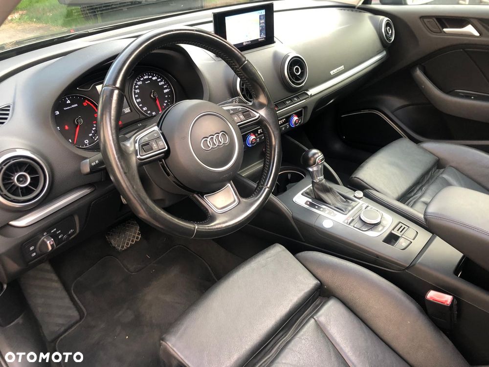 Audi A3 Sportback 2.0 TDI (clean diesel) quattro S tronic Ambiente - 5
