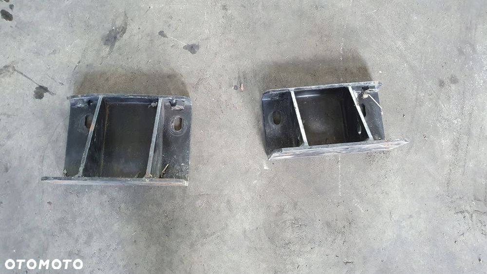 Łapy Silnika Elektrycznego Carrier Supra 750 MT - 1