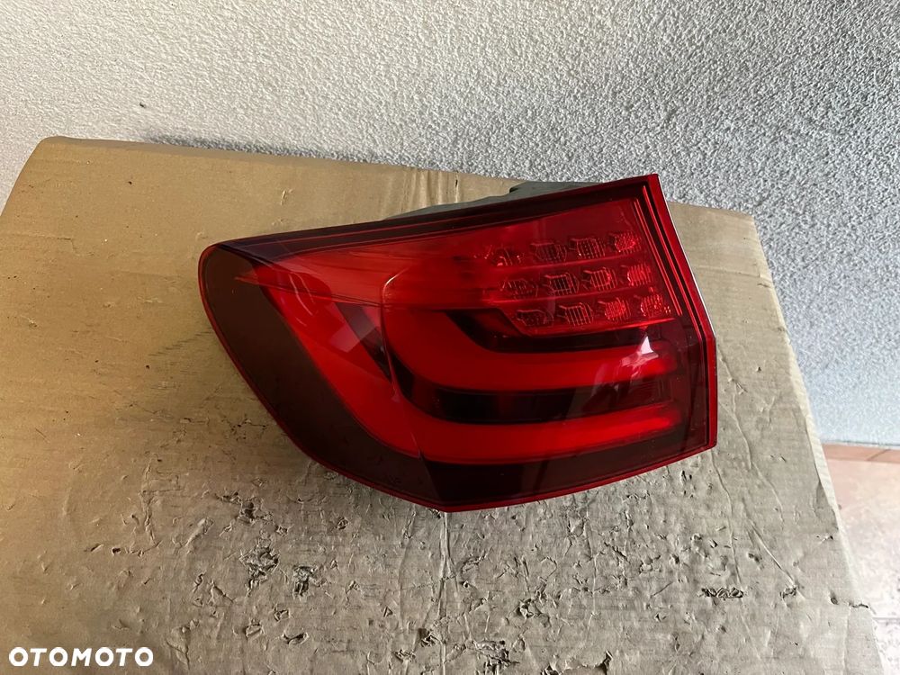 BMW 5 F11 LAMPA LEWY TYŁ EU PRZED LIFT 7203233 - 2