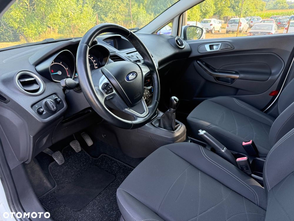 Ford Fiesta 1.5 TDCi St&St SYNC Edition - 25