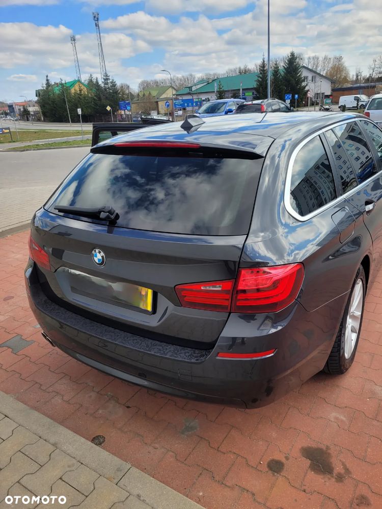 BMW Seria 5 520d xDrive - 4