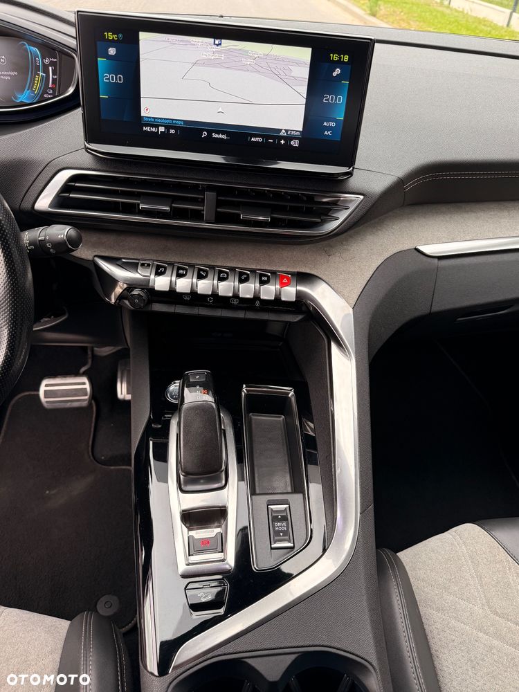 Peugeot 3008 1.6 PureTech Hybrid4 PHEV GT S&S EAT8 - 31