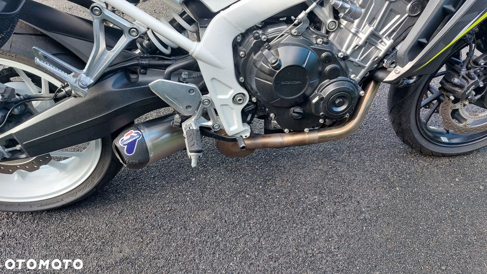 Honda CB - 12