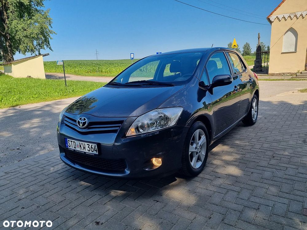 Toyota Auris 1.6 Executive - 2