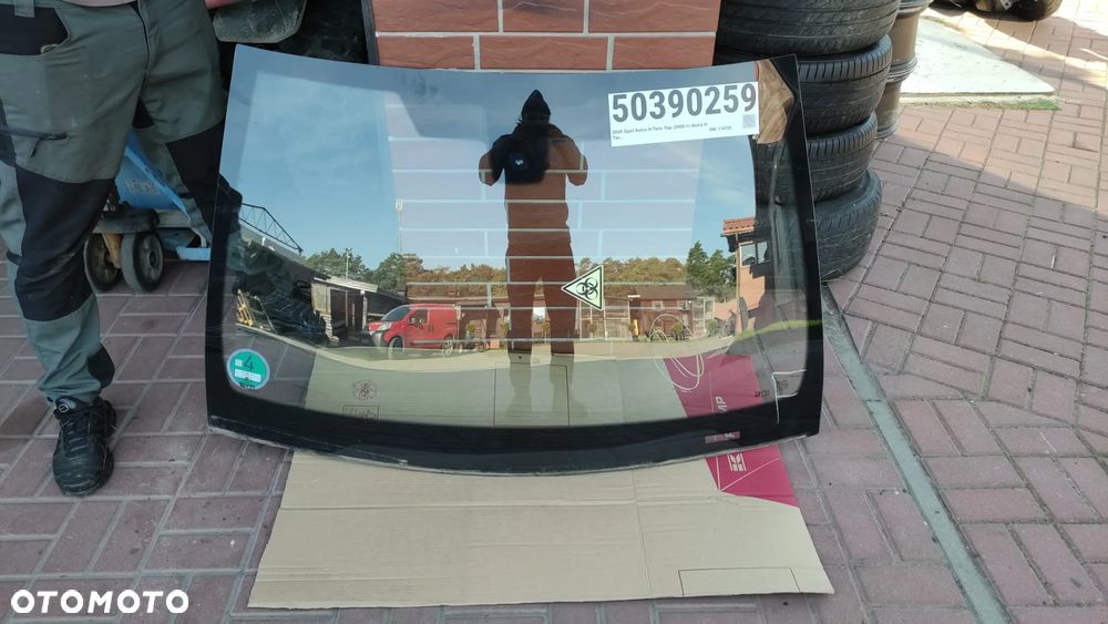 Przednia szyba Opel Astra H cabrio twintop - 1