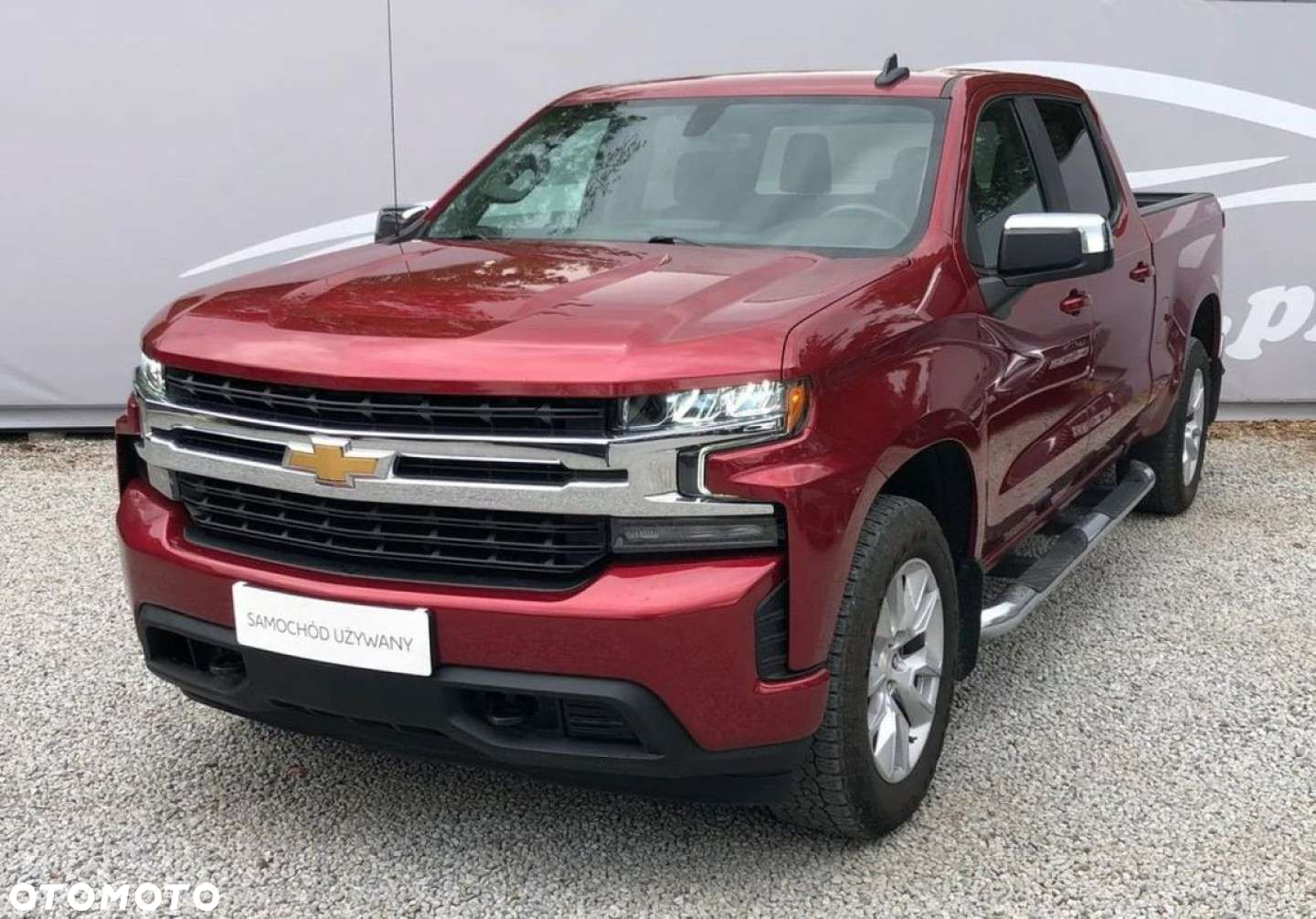 Chevrolet Silverado - 11