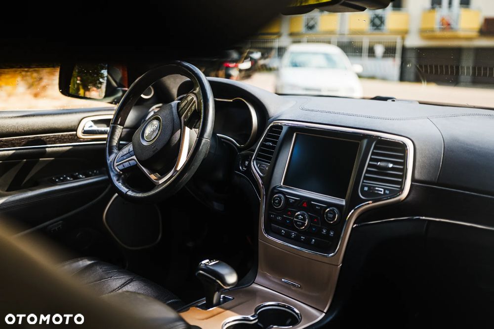 Jeep Grand Cherokee 3.0 CRD Overland Summit - 11