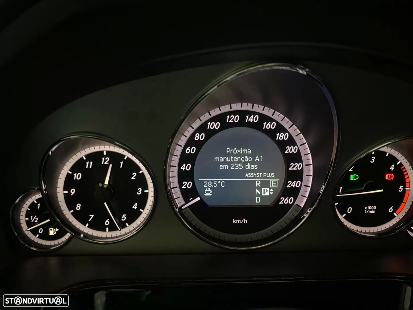 Mercedes-Benz E 250 CDi Avantgarde BE Auto. - 12