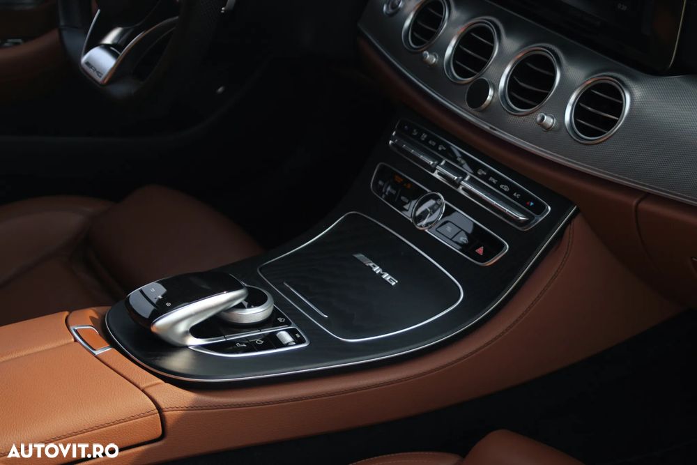 Mercedes-Benz E 220 d 9G-TRONIC AMG Line - 10