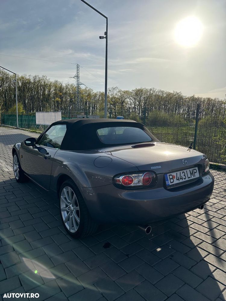 Mazda MX-5 2.0i RC REVOLUTION - 4