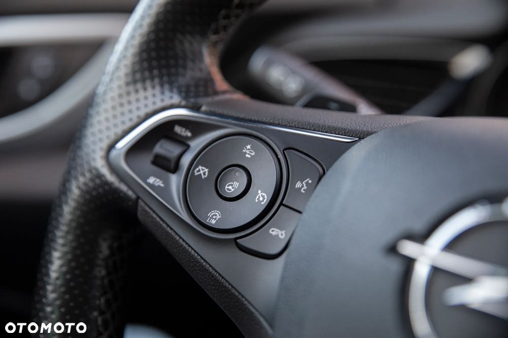 Opel Insignia 2.0 Direct InjectionTurbo GSI - 24