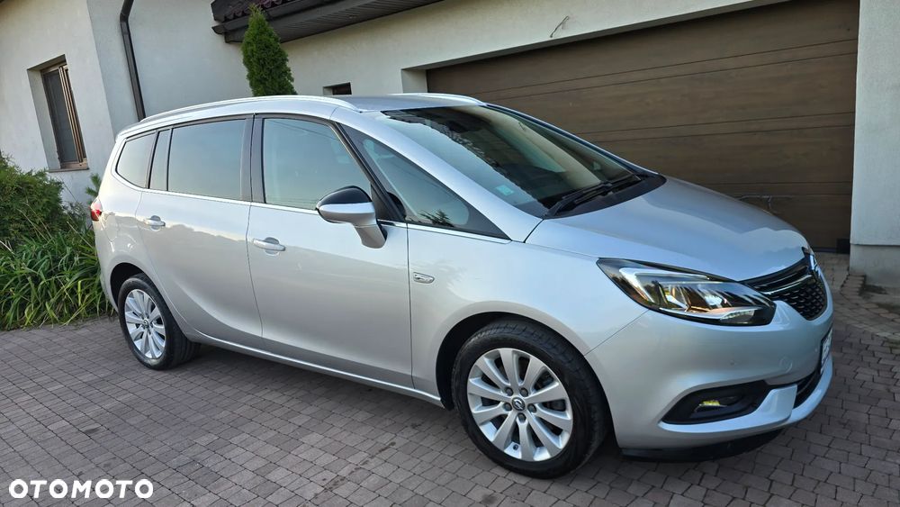 Opel Zafira - 12