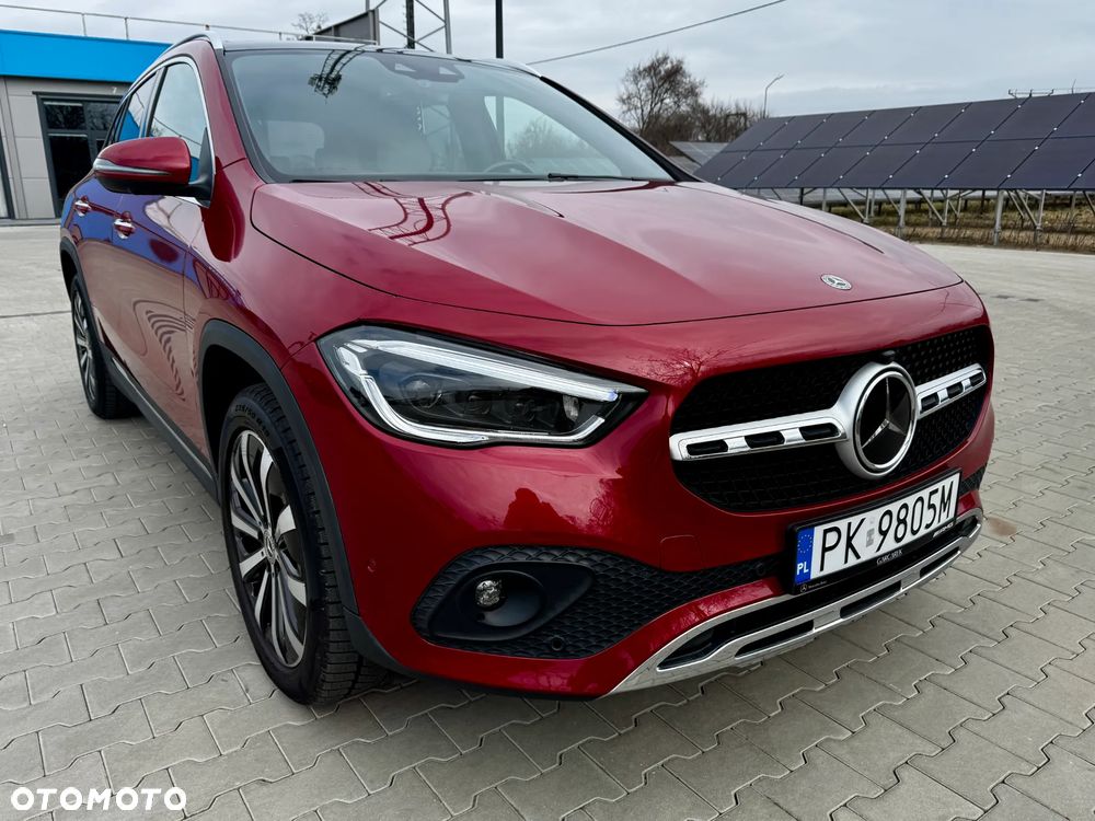 Mercedes-Benz GLA 200 Progressive - 1