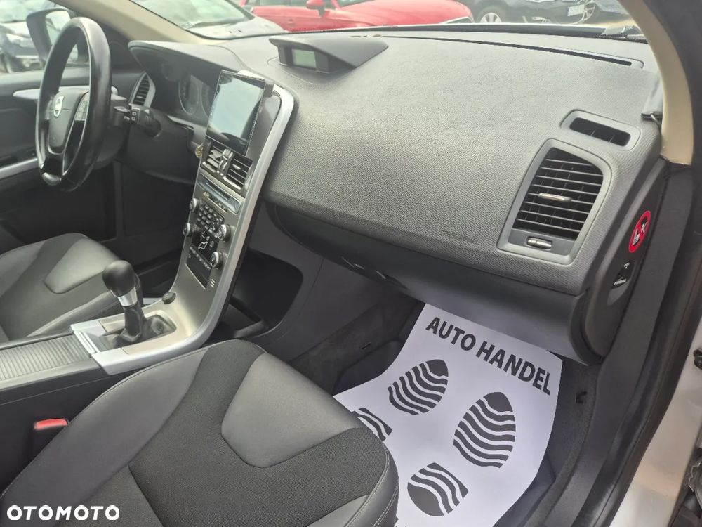 Volvo XC 60 D3 AWD Momentum - 15