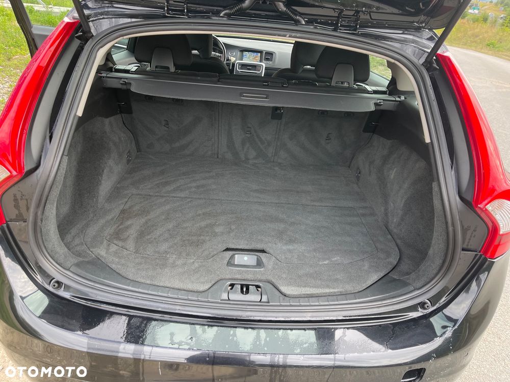 Volvo V60 D4 Edition - 13
