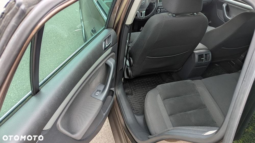 Volkswagen Golf 1.4 TSI Highline DSG - 10