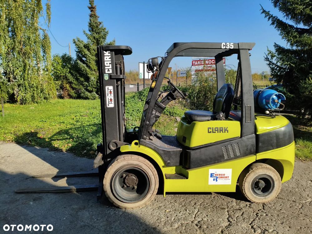 Clark C35L - 2